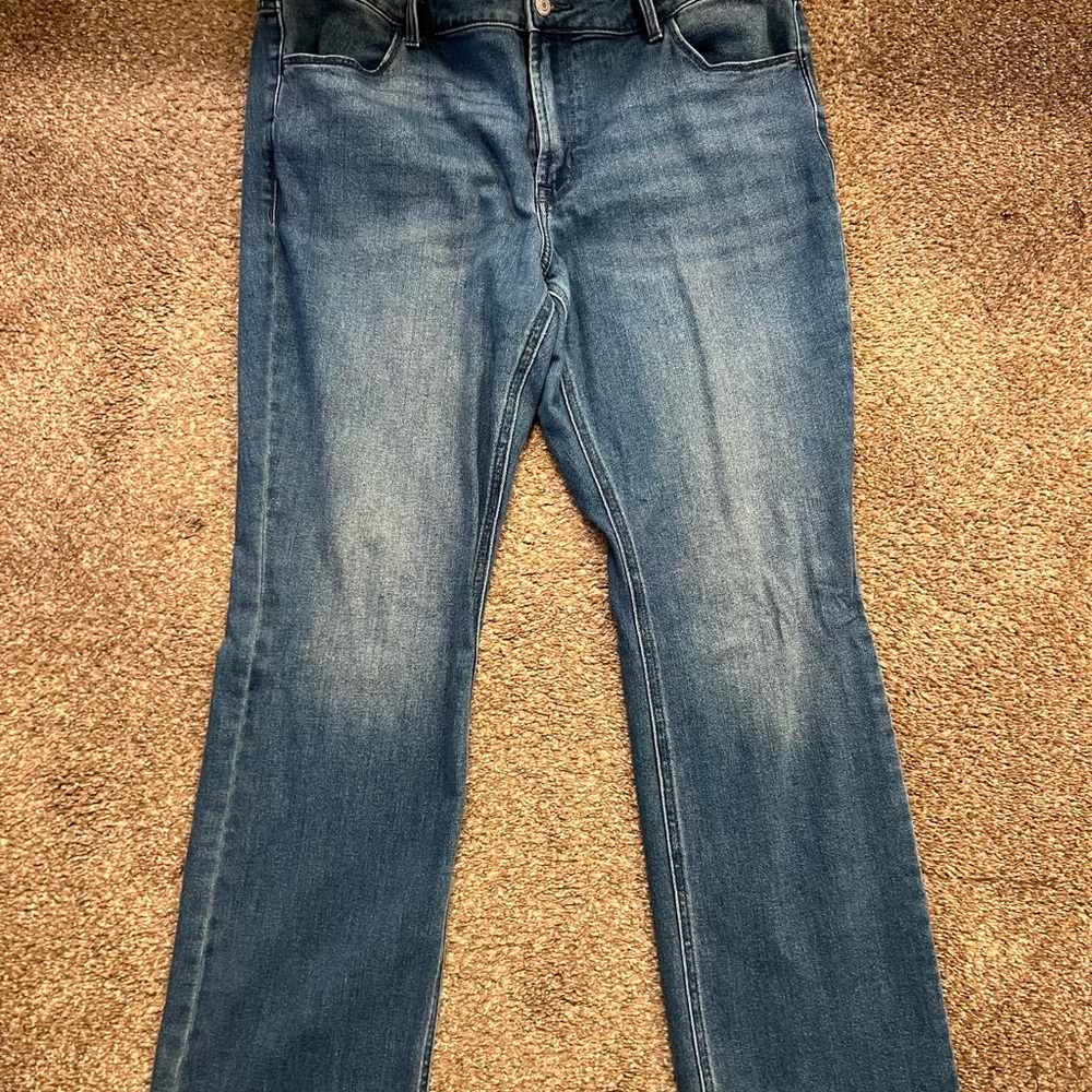 Old Navy Women’s Bootcut Jeans in Blue